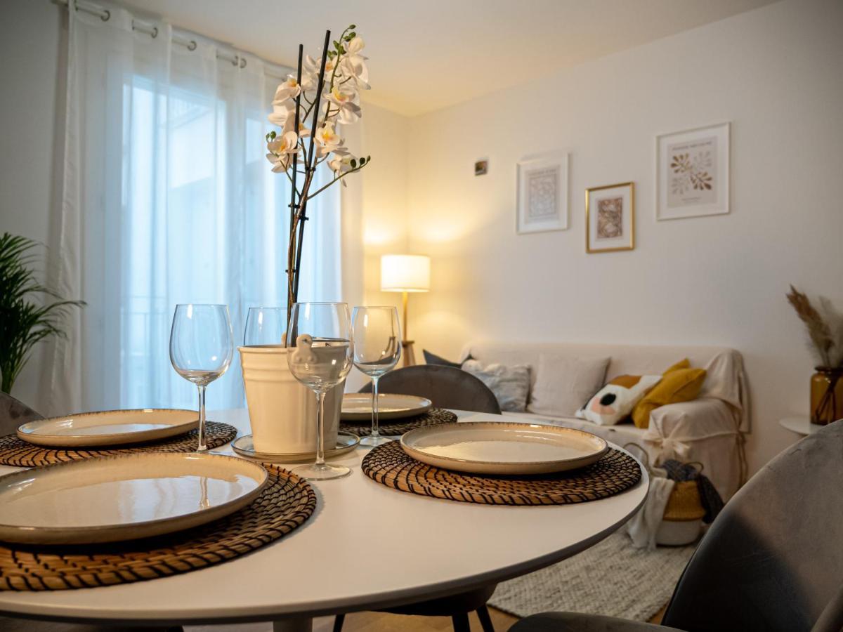 Maison Blanche: Appartamento Elegante Con Parcheggio Privato Mantova Luaran gambar